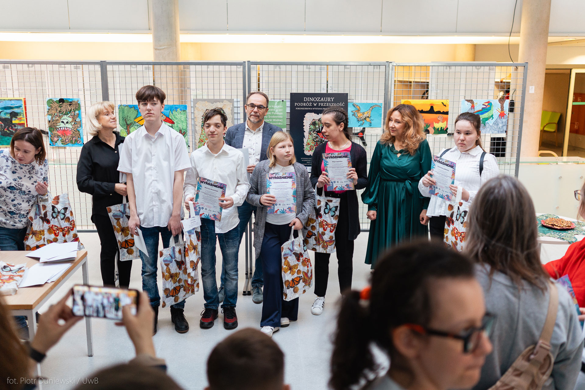 15_wystawa_dinozaury.jpg
