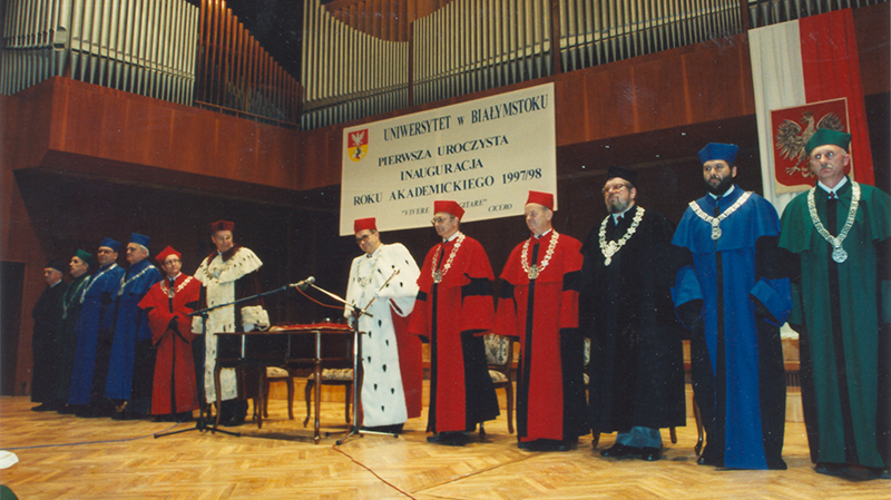 Pierwsza uroczysta inauguracja roku akademickiego na Uniwersytecie w Białymstoku 1997 r.