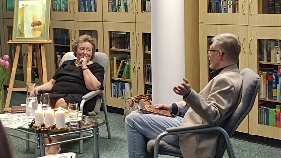 dr Zofia Olek-Redlarska, dr hab. Krzysztof Korotkich, prof. UwB