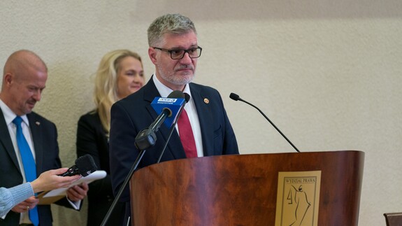 prof. UwB Krzysztof Korotkich