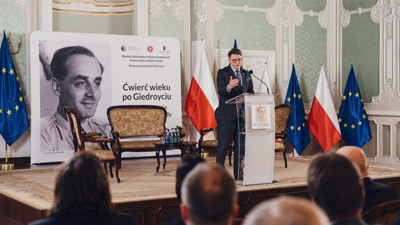 prof. dr hab. Mariusz Popławski