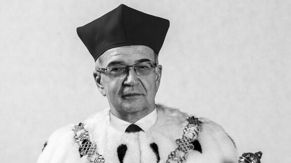Prof. Adam Jamr&oacute;z