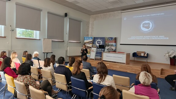 Konferencja SPNJO UwB i Miejskiego Ośrodka Doradztwa Metodycznego w Białymstoku Białostockiego Centrum Edukacji