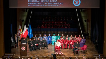 Professor Piotr Hofmański Honorary Doctor of the University of Białystok