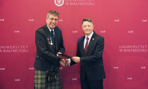 Uroczystość nadania tytułu doktora honoris causa Uniwersytetu w Białymstoku Robertowi I. Frostowi