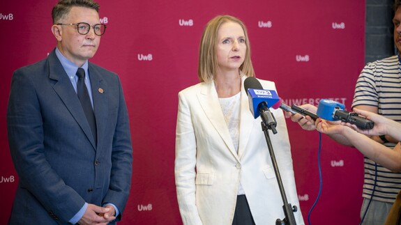 prof. Mariusz Popławski i prof. UwB Alicja Korzeniecka-Bondar