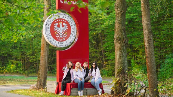 studenci UwB