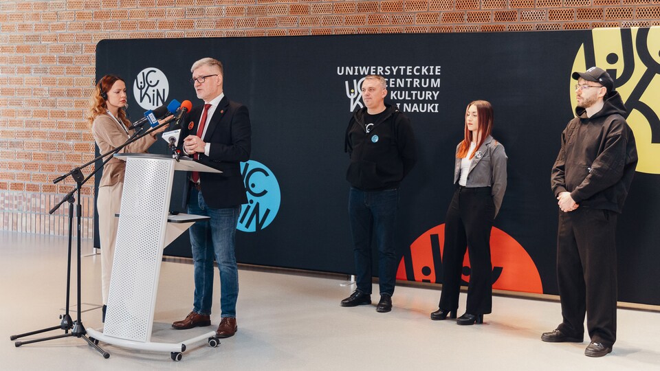 UCKiNauguracja  połączona z premierowym koncertem płyty „Tam” duetu Maxim i Oliczka i laureatów „The Voice of UwB”