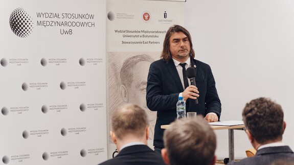 dr hab. Adam Bartnicki, prof. UwB