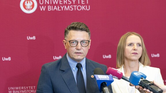 prof. Mariusz Popławski i prof. UwB Alicja Korzeniecka-Bondar