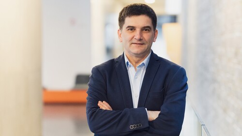 prof. Piotr Guzowski