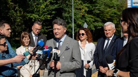 1 października rusza akademicka linia komunikacyjna nr 33. Przystanek przy kampusie UwB już jest!