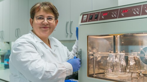 dr hab. Ewa Oleńska