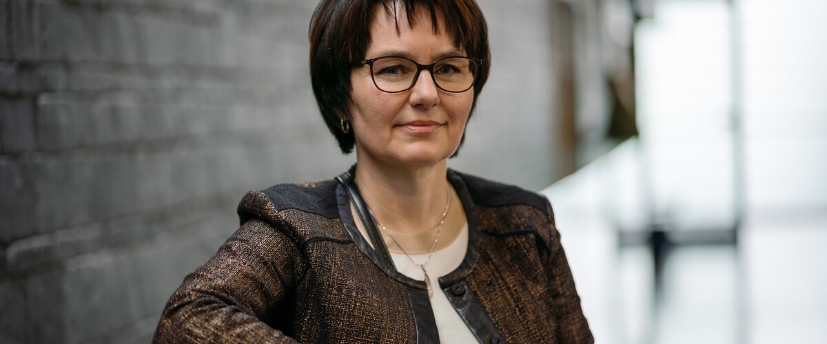 Prof. Elżbieta Awramiuk