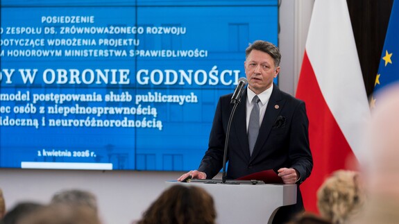 prof. dr hab. Mariusz Popławski Rektor Uniwersytetu w Białymstoku