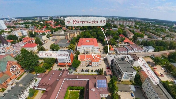 Widok z g&oacute;ry na ul. Warszawską