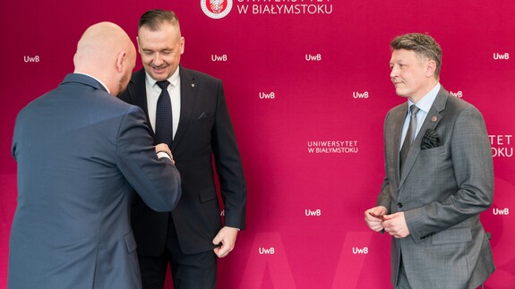 Odznaka Honorowa Wojew&oacute;dztwa Podlaskiego - wręczenie - prof. Maciej Perkowski