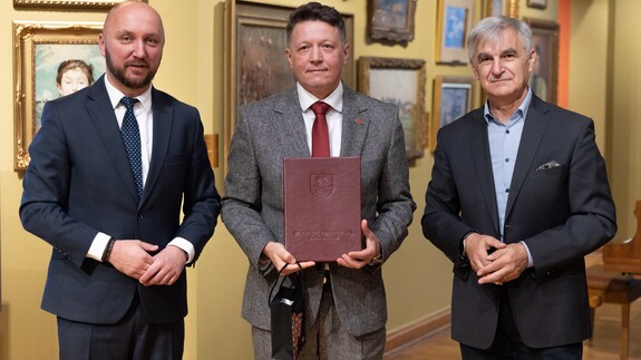 Łukasz Prokorym, prof. Mariusz Popławski i Bogdan Dyjuk