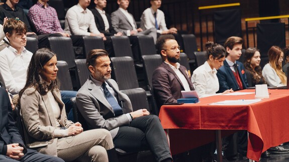 konkurs debat oksfordzkich w kampusie UwB