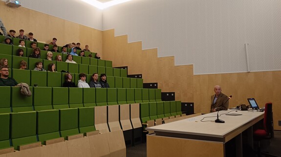 300 uczniów z całego regionu wzięło udział w wydarzeniu (TY)dzień informatyki UwB