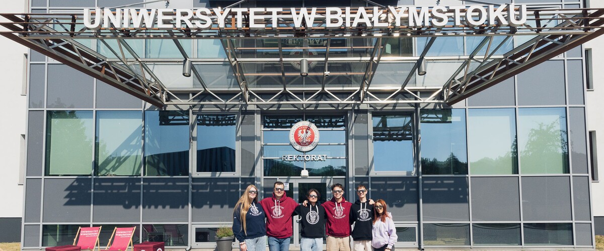 zdjęcie studentów
