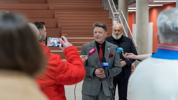 Nowoczesny, przestronny i dostępny. Zakończyła się budowa gmachu nauk humanistycznych w kampusie UwB