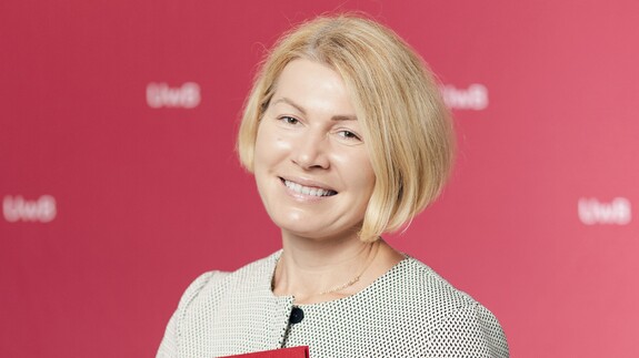 Dr Anna Busłowska