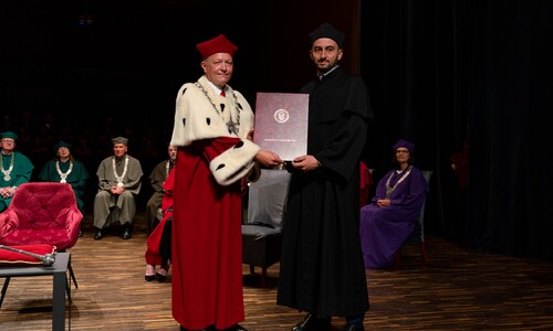 wręczenie dyplomu