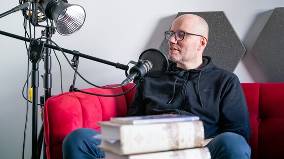 prof. UwB Bartosz Kuźniarz