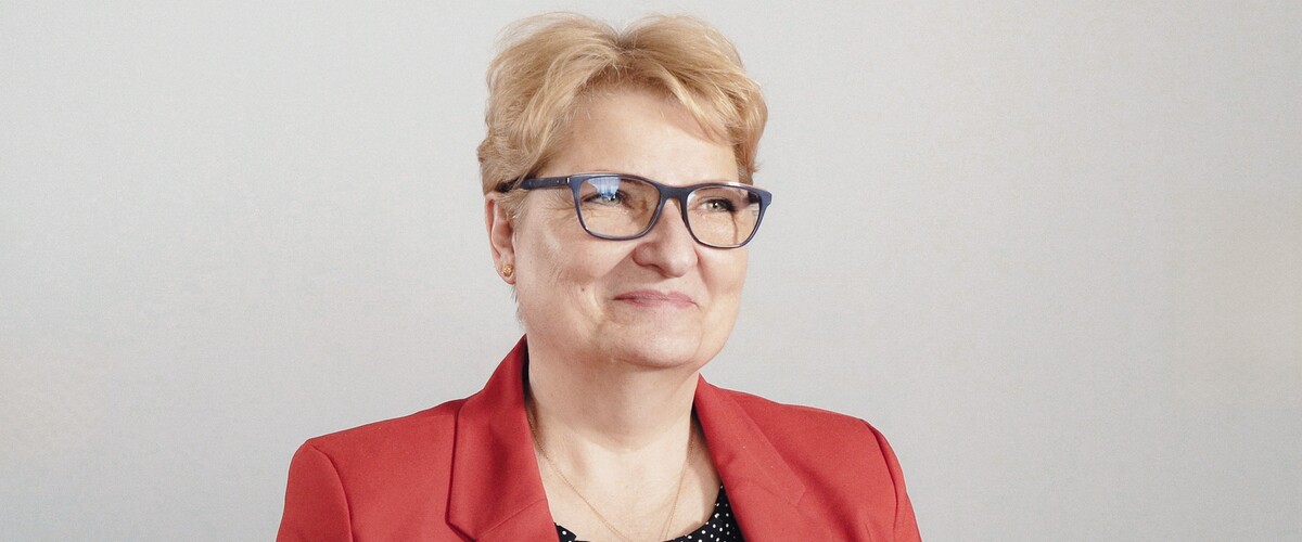 prof. Renata Przygodzka