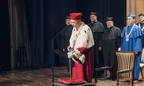 Uroczystość nadania tytułu doktora honoris causa Uniwersytetu w Białymstoku Robertowi I. Frostowi