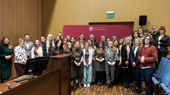 Złap w żagle pomyślne wiatry. Rozpoczęła się IV edycja Programu Tutorskiego UwB „Uczeń jako badacz, naukowiec i odkrywca"