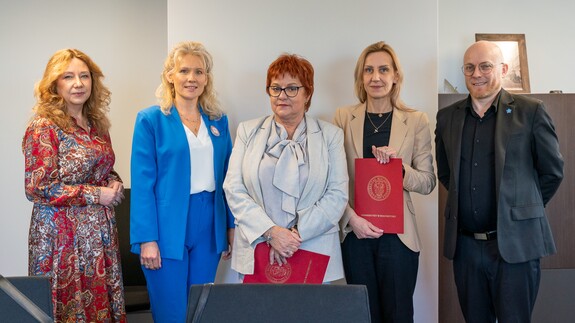 Olimpiada wiedzy o grzybach. Uniwersytet w Białymstoku podpisał porozumienie z Wojewódzką Stacją Sanitarno – Epidemiologiczną w Białymstoku