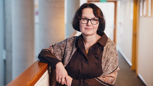 prof. Elżbieta Awramiuk