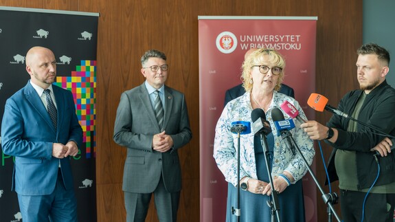  dr hab. Beata Kalska-Szostko, prof. UwB