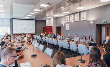 3.International Staff Week