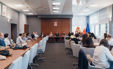 3.International Staff Week