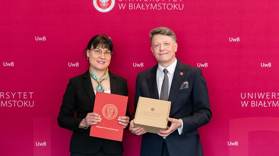 dr Anna Trynda i prof. Mariusz Popławski