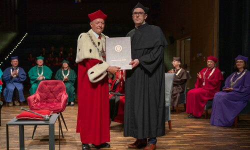 wręczenie dyplomu