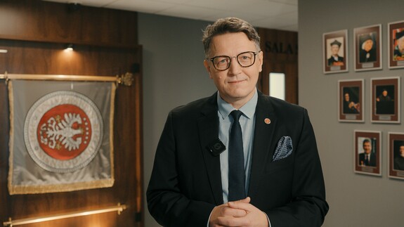 Rektorat Uniwersytetu w Białymstoku zyskuje coraz bardziej  akademicki charakter!