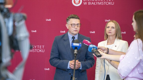prof. Mariusz Popławski i prof. UwB Alicja Korzeniecka-Bondar