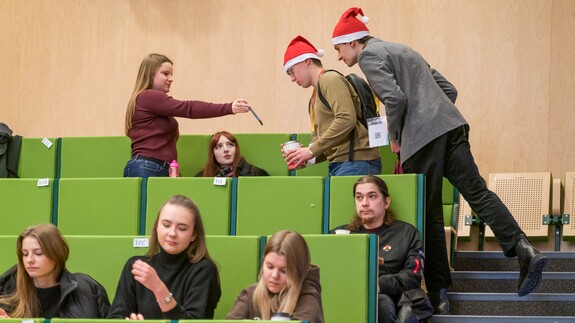 Uniwersytecka cegiełka dla Fundacji &bdquo;Pom&oacute;ż im&rdquo;