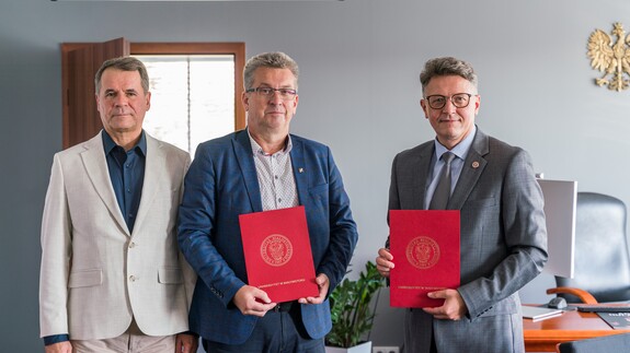 dr hab. Krzysztof Arcimowicz, prof. UwB, Jerzy Nowik, prof. Mariusz Popławski