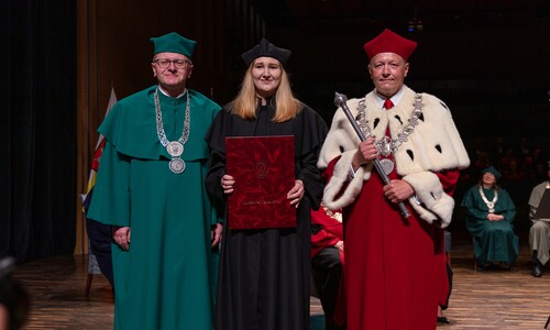 wręczenie dyplomu