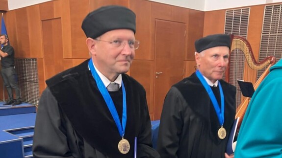 prof. Leonard Elel (od prawej) 