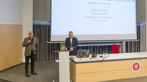 dr hab. Tomasz Bajkowski, prof. UwB